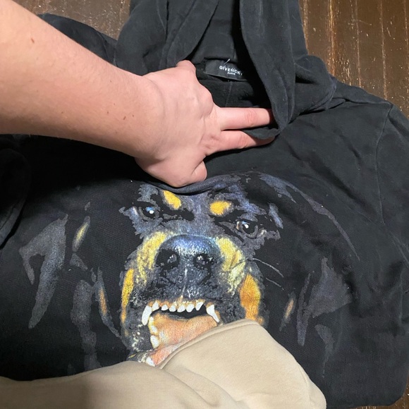 Lot of 3 Givenchy Sweaters Various Sizes - Picture 5 of 6